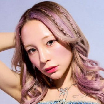 鈴木ユリア(Suzuki Yuria)